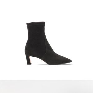 Scarlett Chase MAYA 55 BLACK STRETCH BOOTIE size 9. $695. Ergonomic comfort.